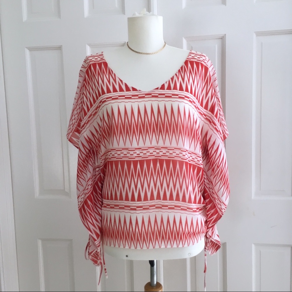 ROSE&OLIVE•Orange White Chevron Flowy Blouse